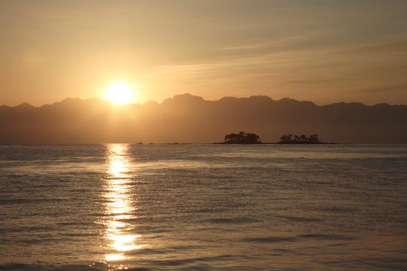 Abuga Island and Tateyama Mountain Range(3)